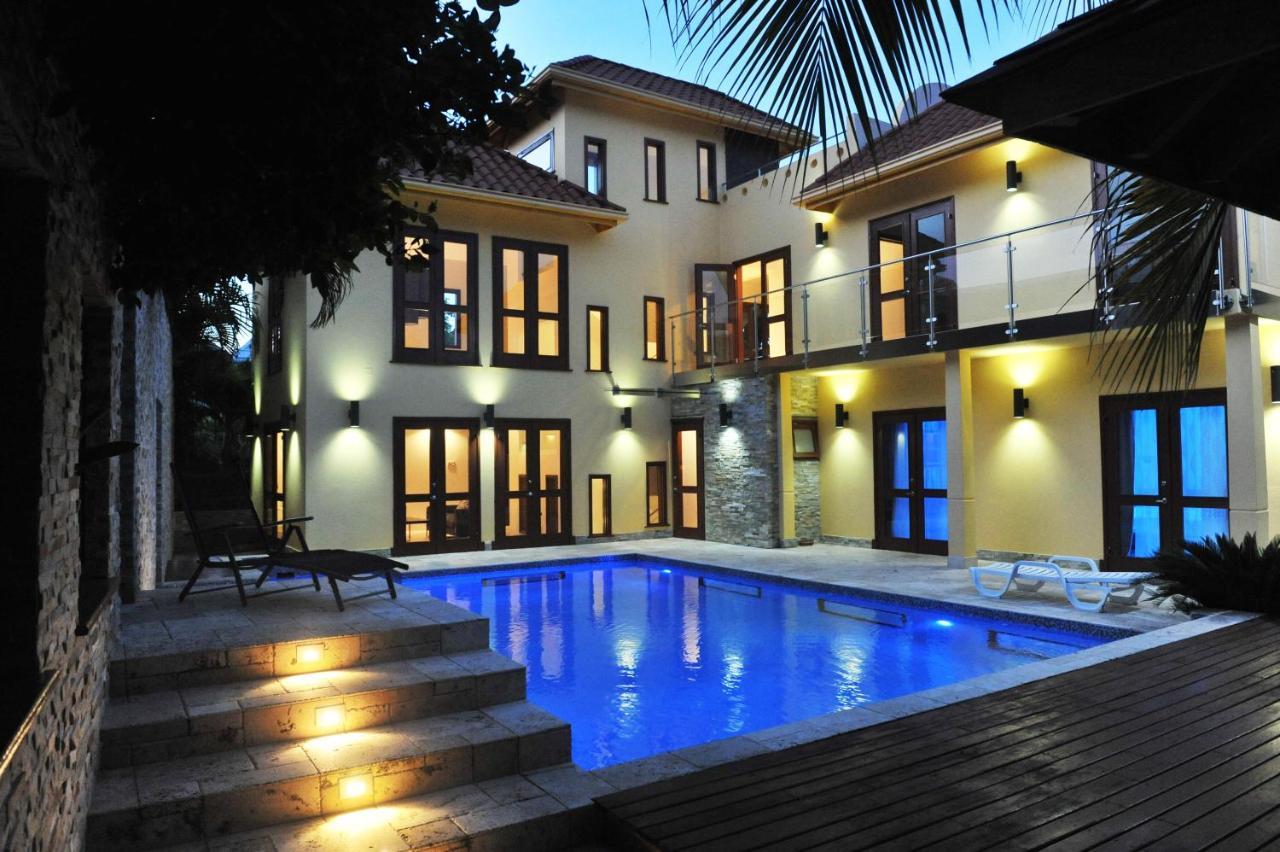 One Luxe Jamaica Villa With Private Pool, Modern Interior And Secluded Ocho Rios Eksteriør billede